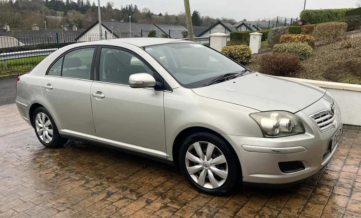 Toyota Avensis 2009 - Image 4