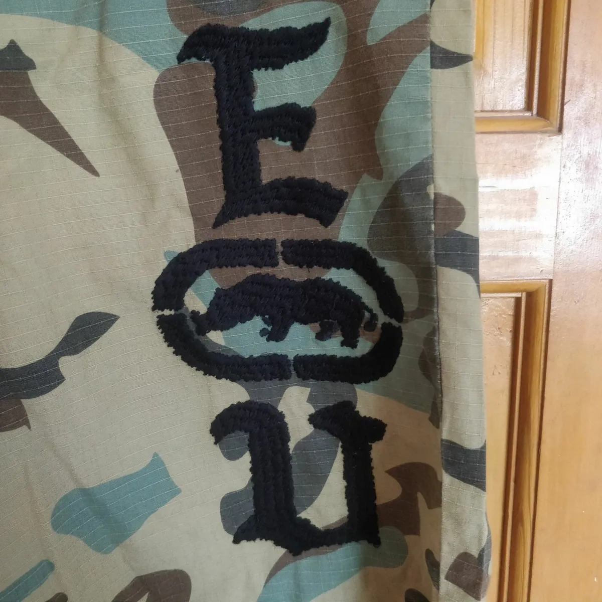 Marc Ecko Camo Army shorts M - Image 2