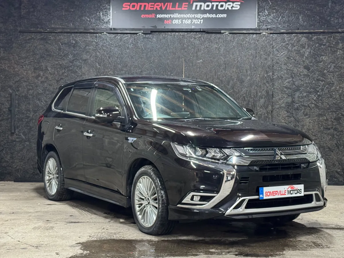 MITSUBISHI OUTLANDER “64,000KMS” 2019 - Image 1