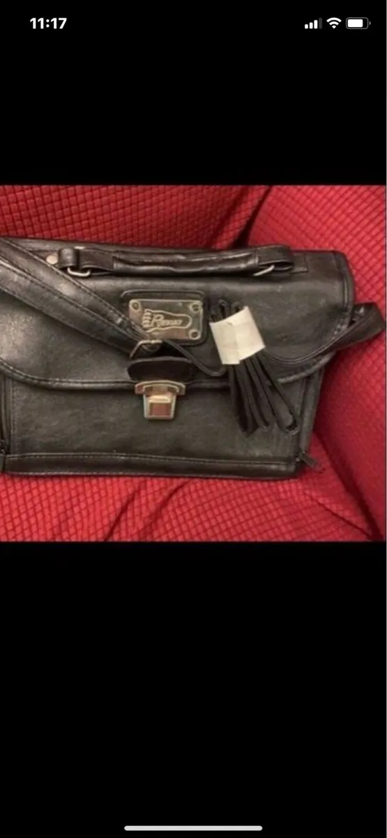 Runaway Shoulder Bag - Image 1