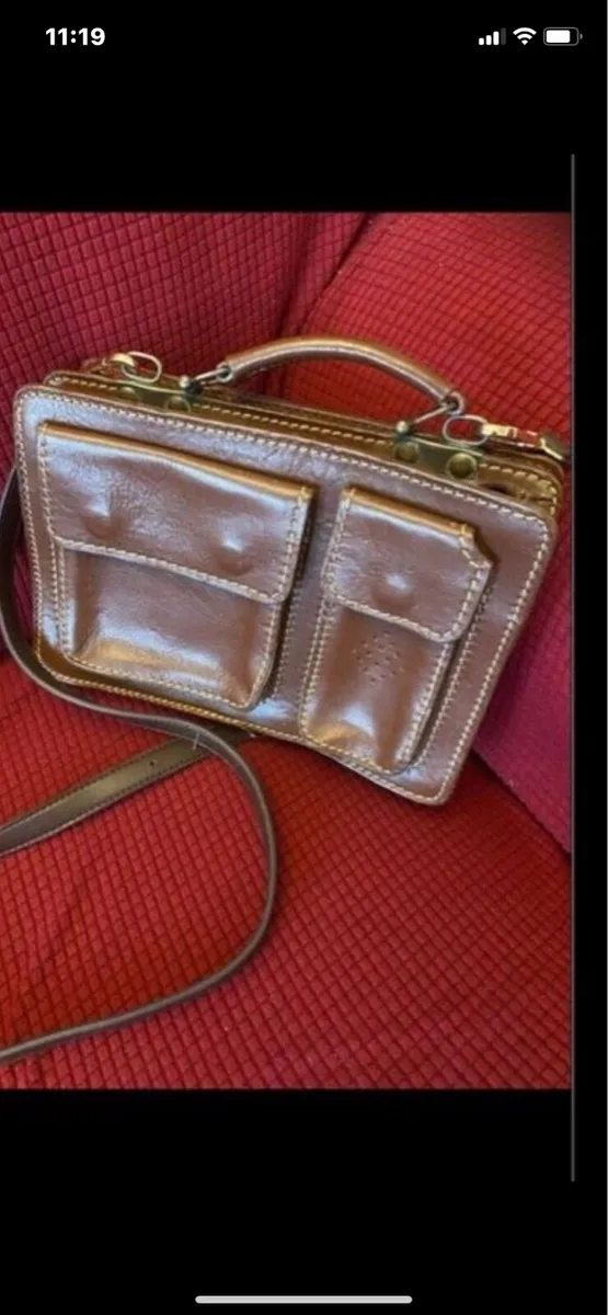 Leather Shoulder Bag - Image 1