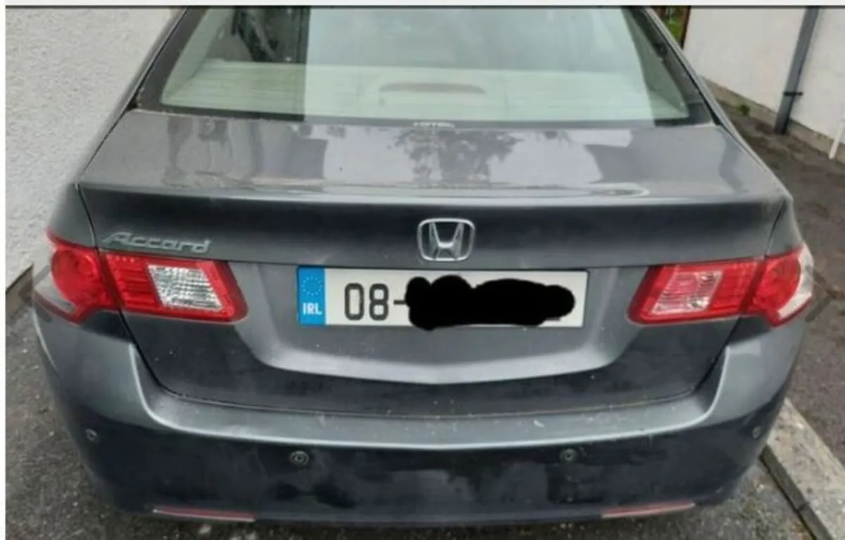 Honda Accord 2008 - Image 2