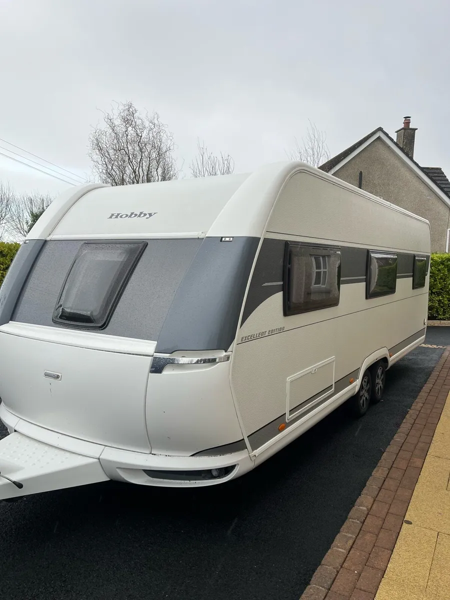 Hobby excellent 5 berth luxury caravan 2024 - Image 2