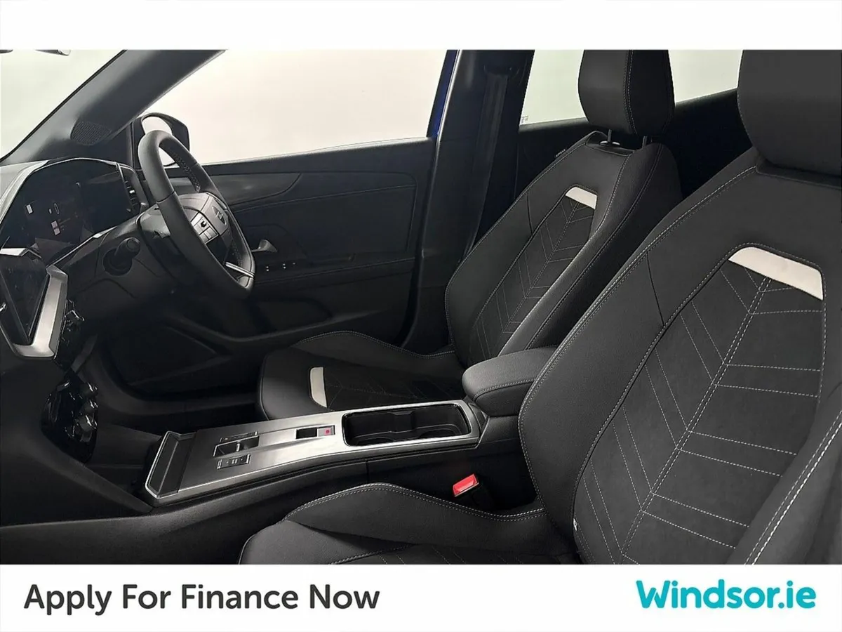 Opel Mokka Hybrid GS 1.2 136hp Hybrid - Image 4