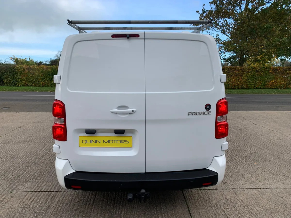 2017 TOYOTA PROACE VAN COMFORT 2.0D 120 BHP LWB - Image 4
