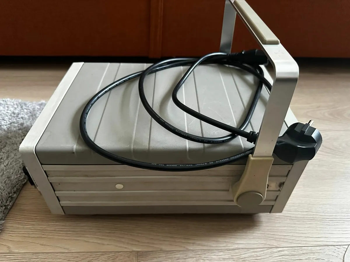 RF Signal Generator - Image 3