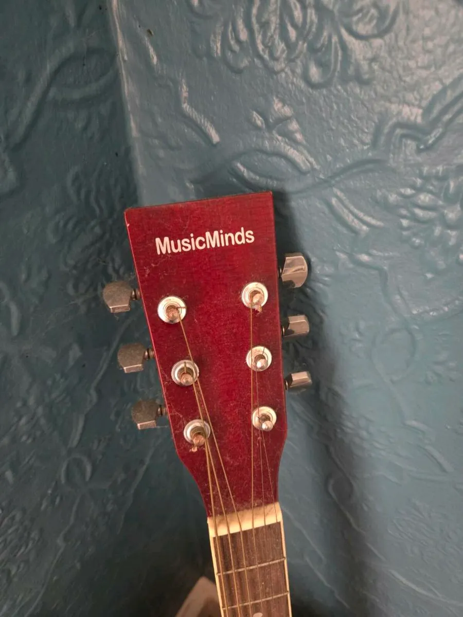 Guitar - Image 2