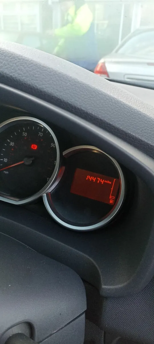 Dacia Sandor UK rage 18 year - Image 3