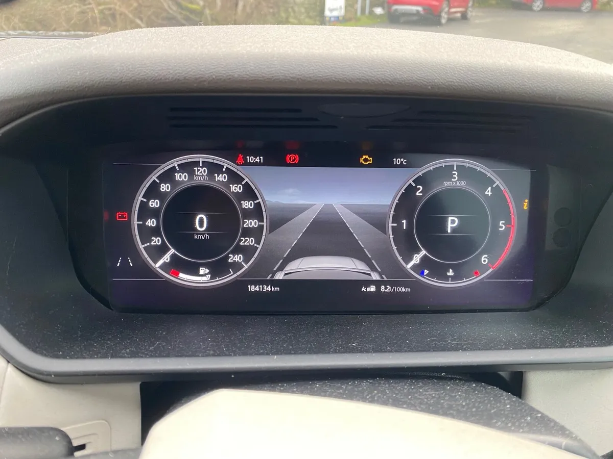 Land Rover Discovery 2018 - Image 4