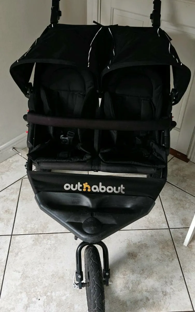 Double buggy Outnabout - Image 1