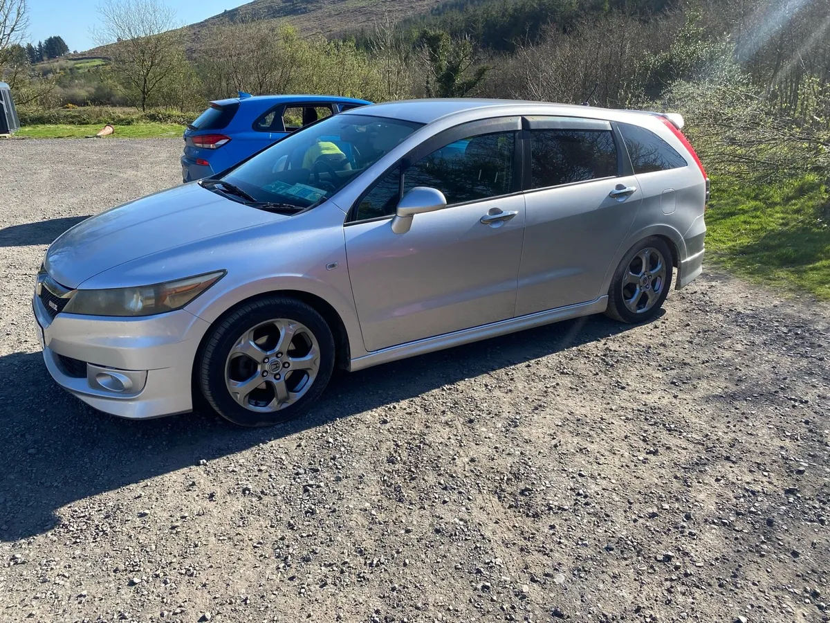 2007 Honda Stream - Image 3