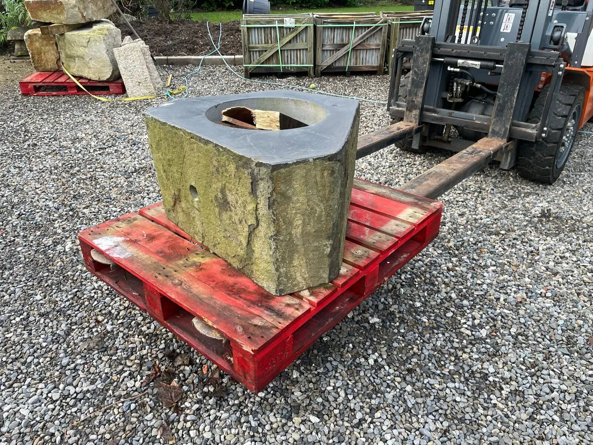 Fire pit.. very unique - Image 2