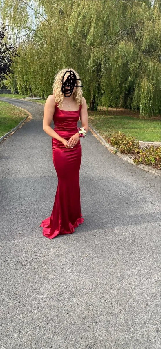 Red long debs dress - Image 2