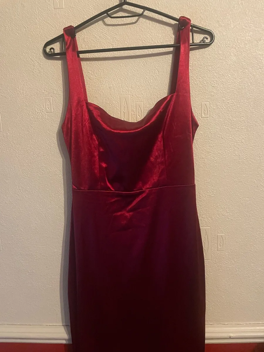 Red long debs dress - Image 4