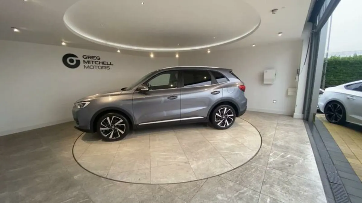 MG ZS 1.5 Hybrid+ Trophy 5dr Auto - Image 4