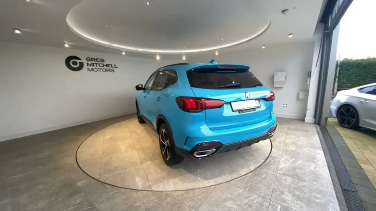 MG HS 1.5 T-GDI PHEV SE 5dr Auto - Image 3