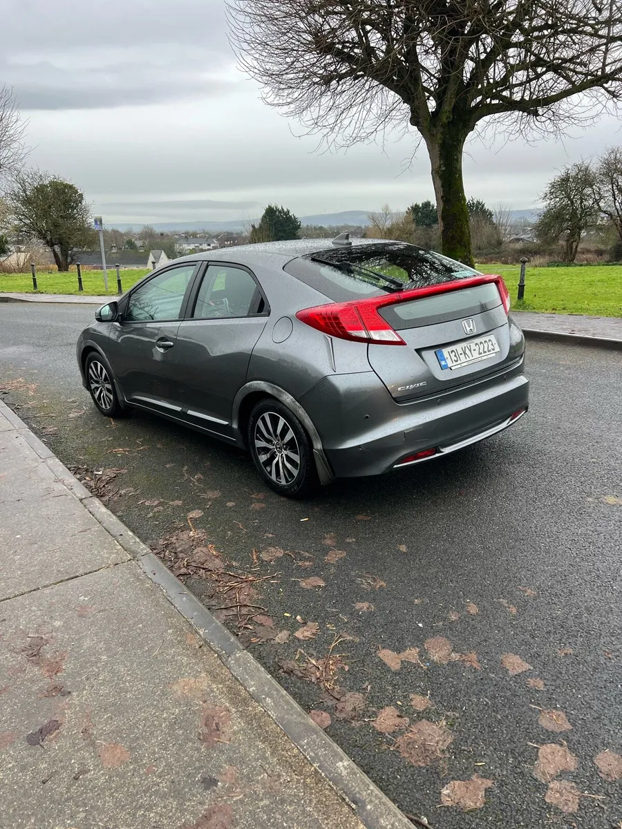 Honda Civic 1.6 Diesel 2013 - Image 4