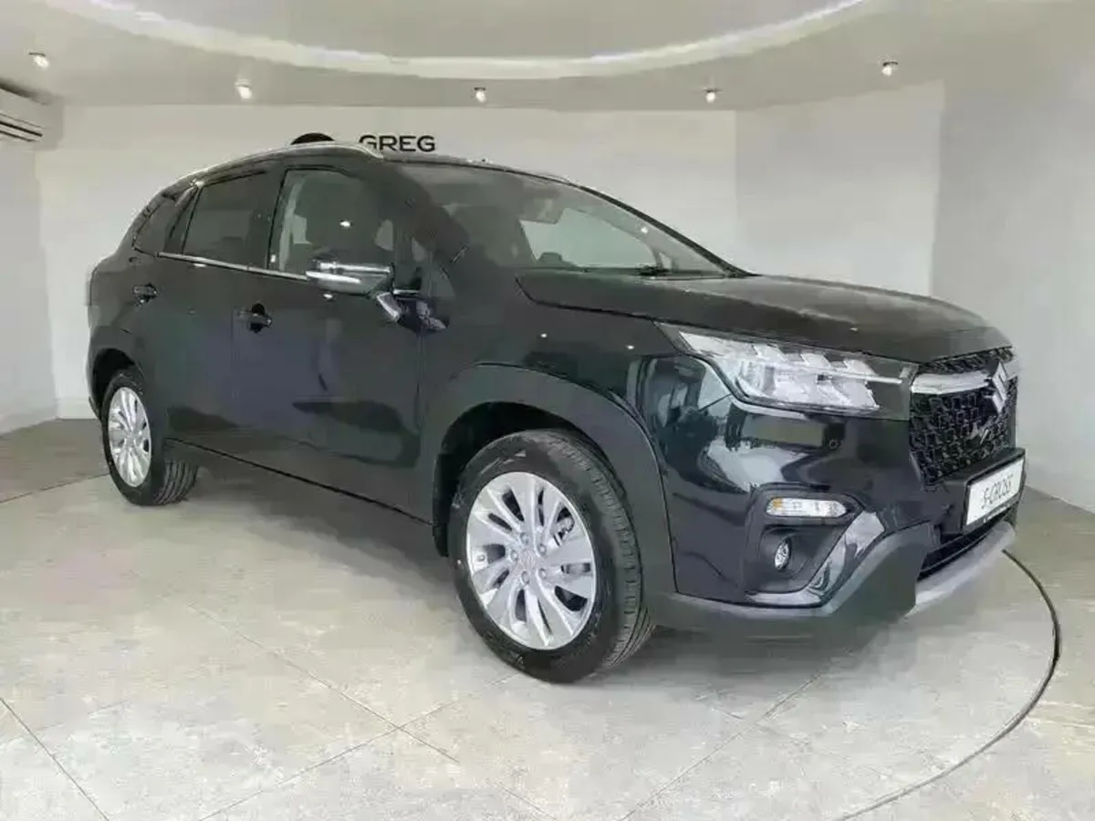 Suzuki S-CROSS 1.5 Hybrid Motion 5dr AGS - Image 1