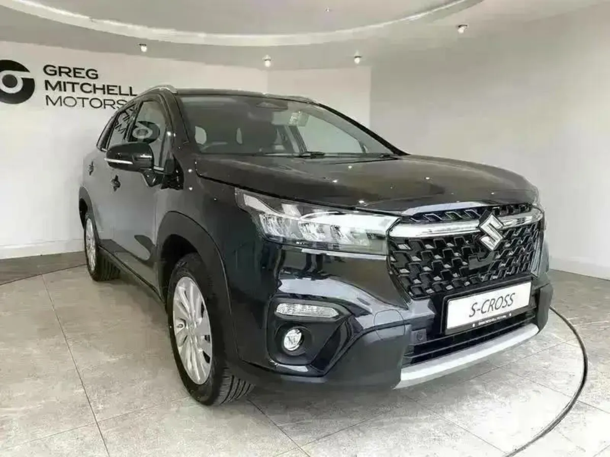 Suzuki S-CROSS 1.5 Hybrid Motion 5dr AGS - Image 3
