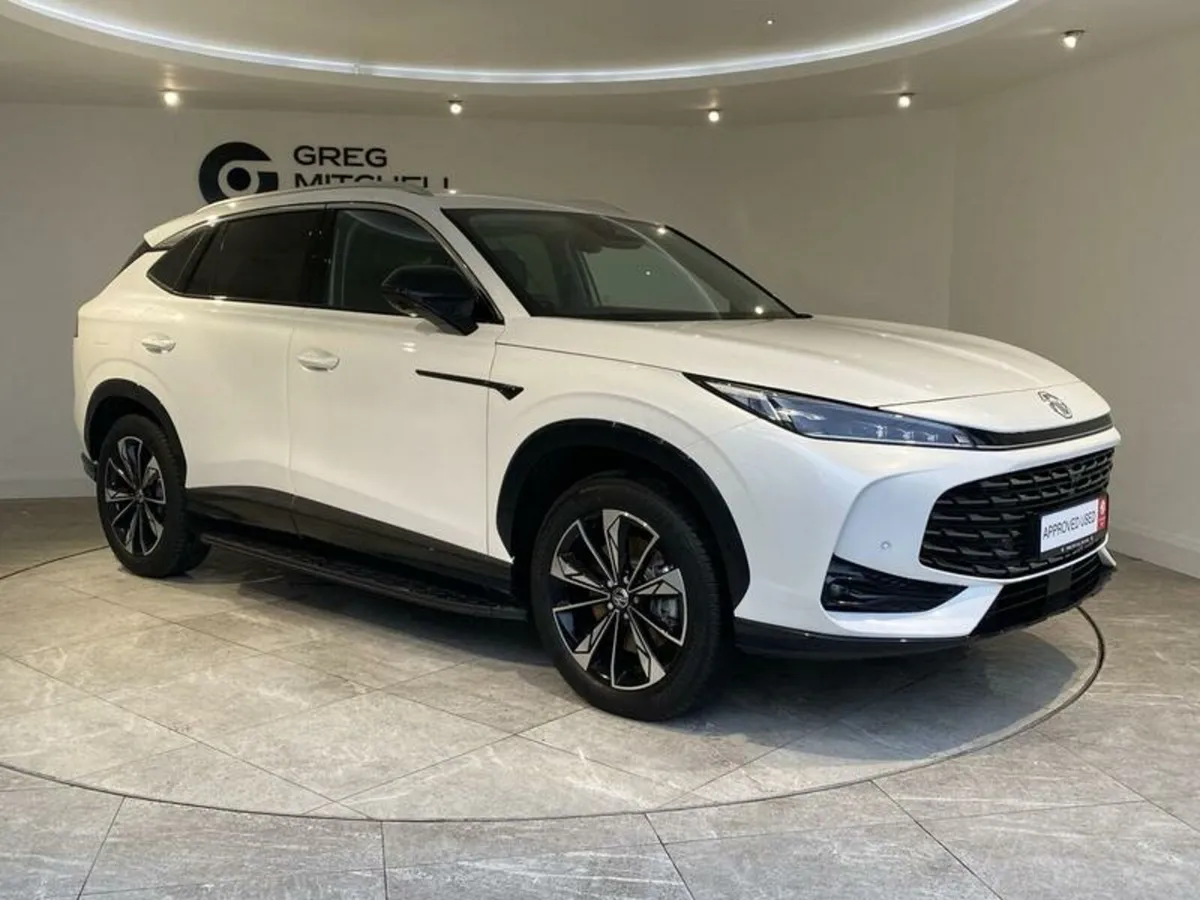 MG HS 1.5 T-GDI PHEV Trophy 5dr Auto - Image 1