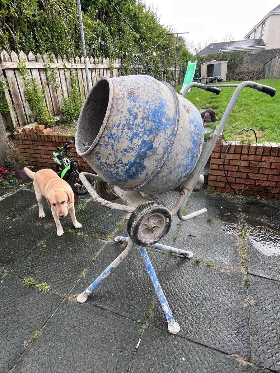 Cement Mixer - Image 1