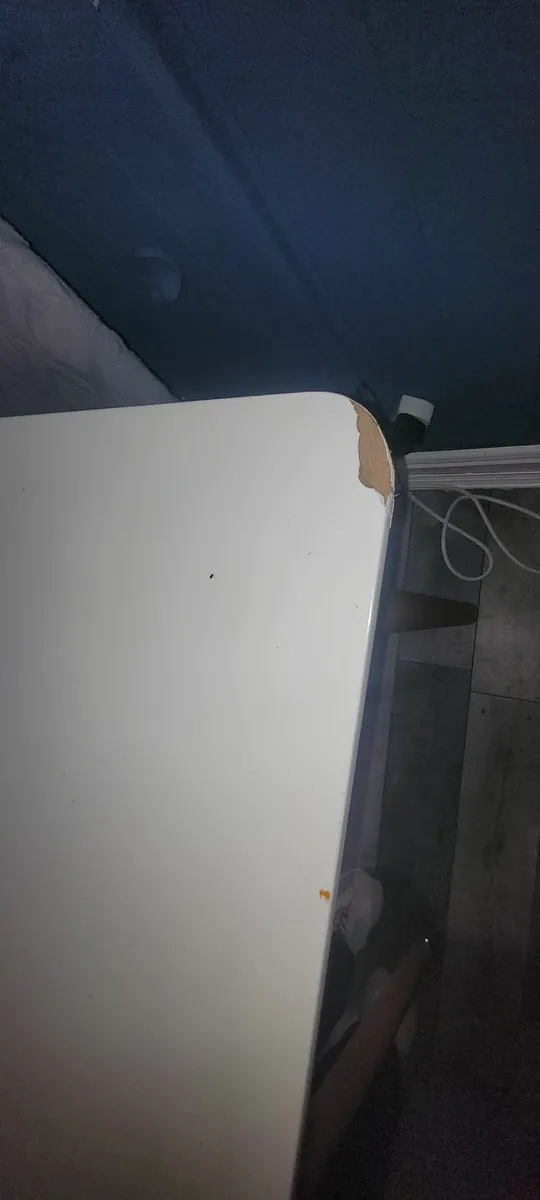 Dining table - Image 3