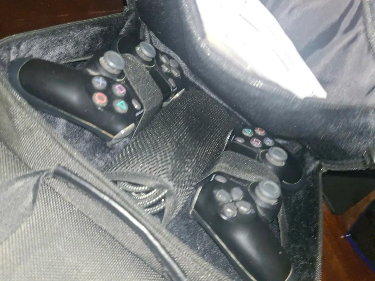 PS4 500GB SLIM - Image 2