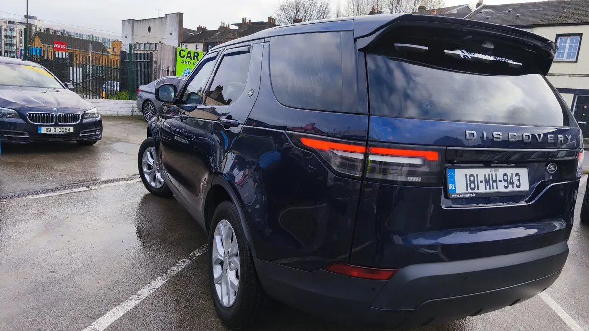 2018 Land Rover Discovery Auto 1 Year Warranty - Image 4