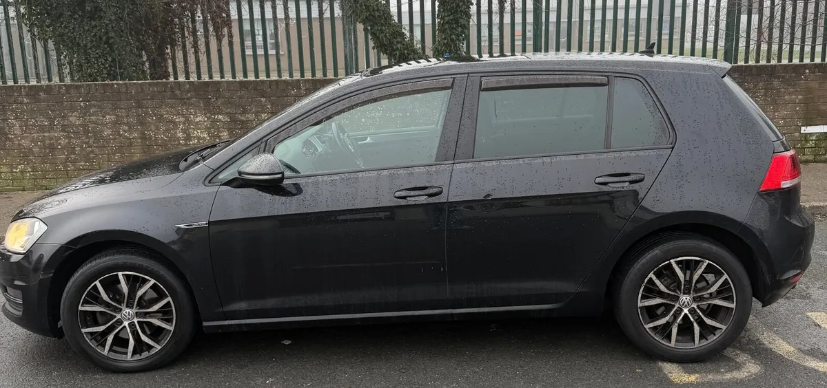 Volkswagen Golf 2016 - Image 2