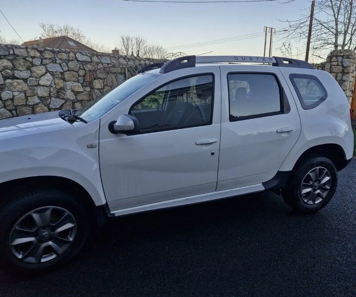 2016 Dacia Duster - Image 2