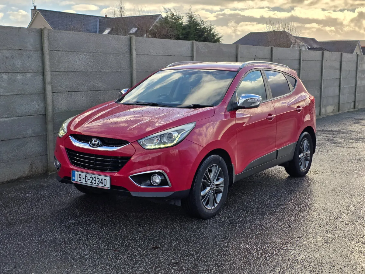 Hyundai ix35 2.0 D Executive 4WD 136hp Automatic - Image 1