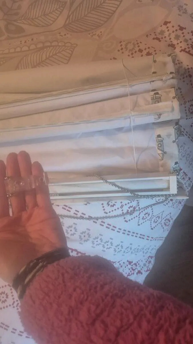 VWVan Custom Made.Roman Blind with fittings. - Image 3