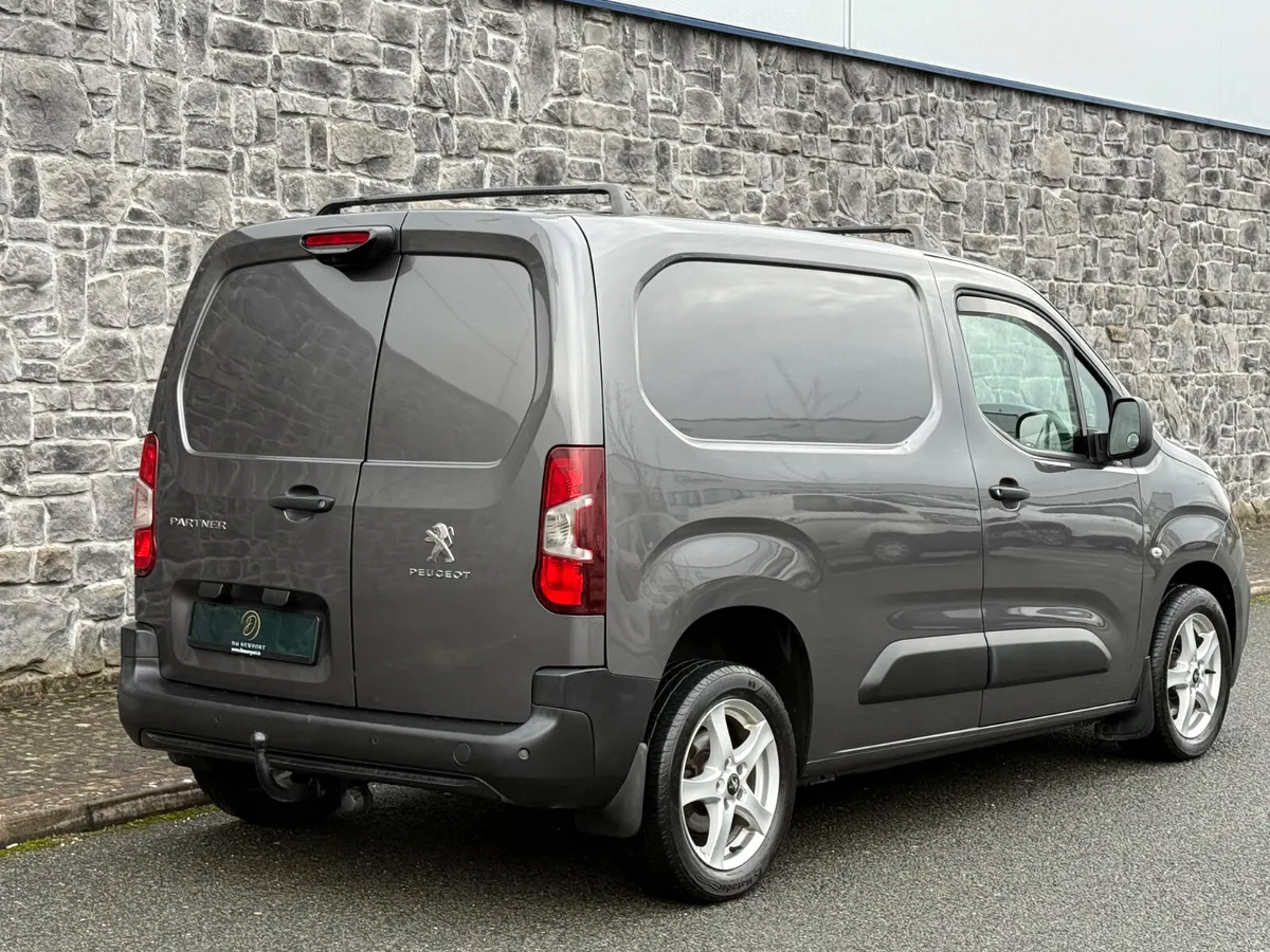 2019 Pugeot Partner Professional Plus 1.6HDI 3 ST - Image 2