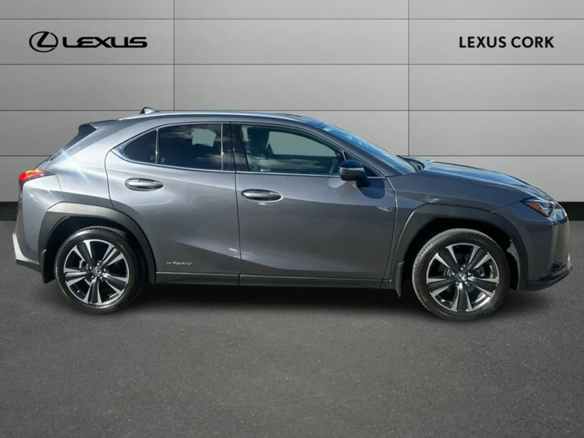 Lexus UX DYNAMIC - Image 4