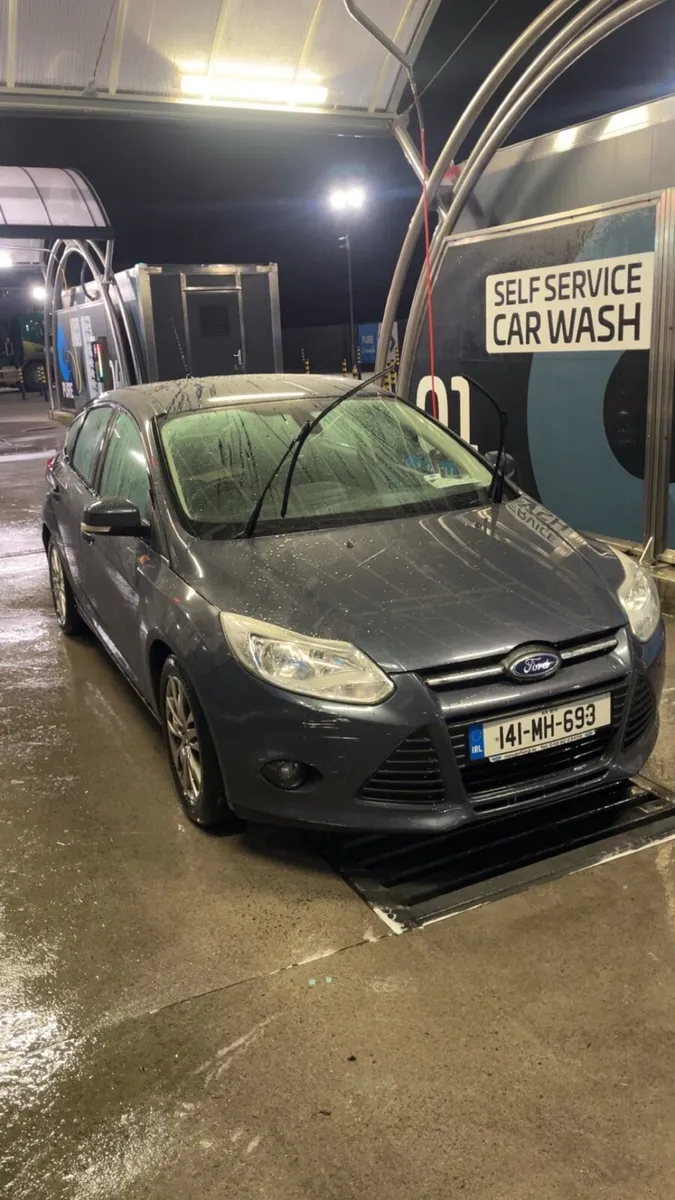 2014 ford focus nct !!quick sale!! - Image 4