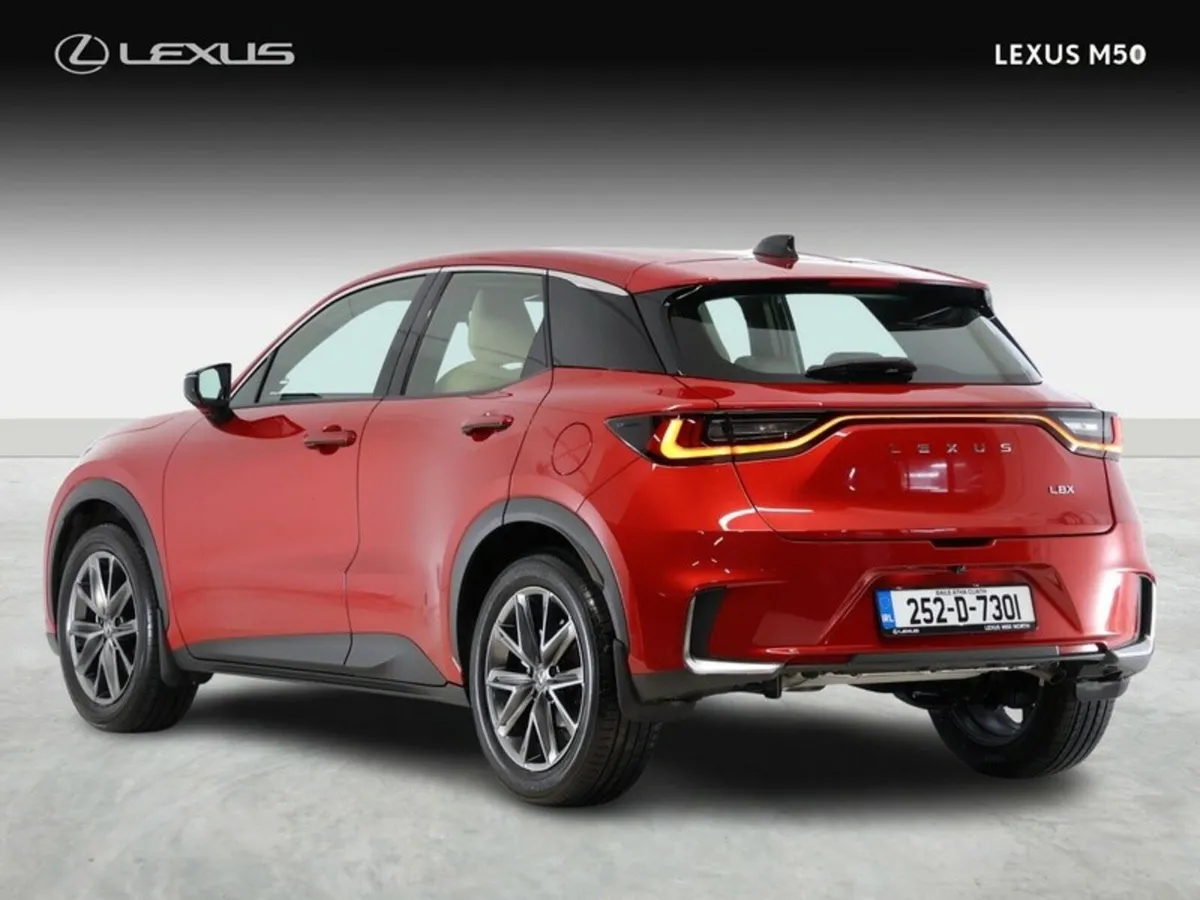 Lexus LBX Elegant - Image 3