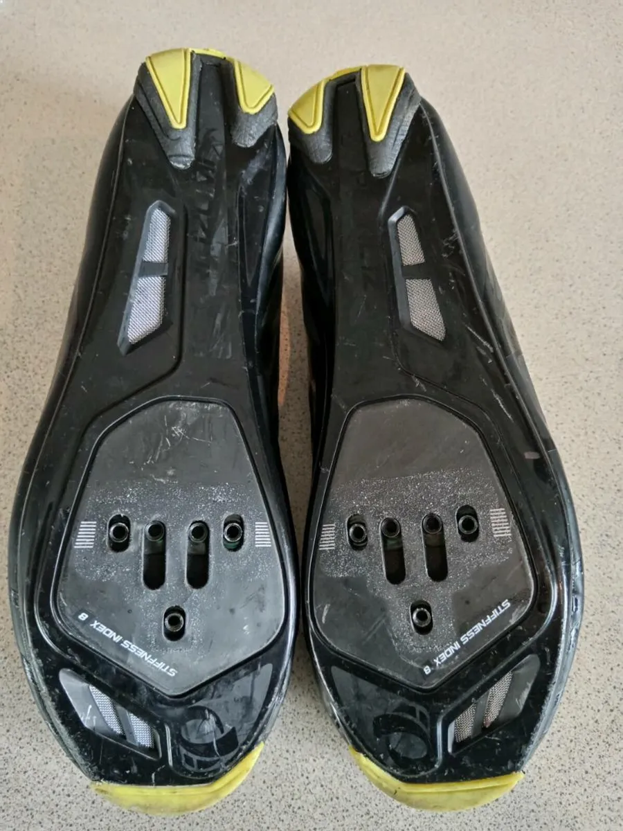 Pearl Izumi cycling shoes as new - Image 2