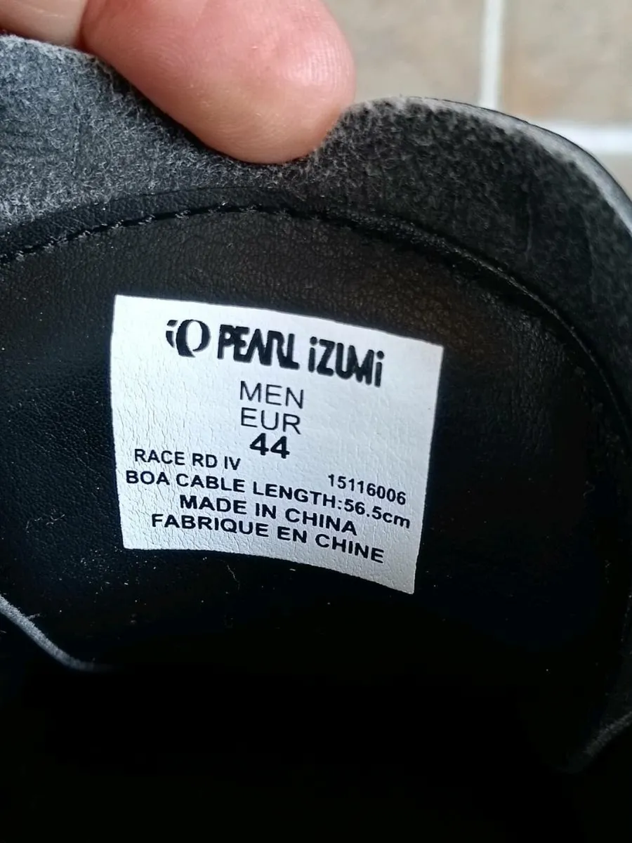 Pearl Izumi cycling shoes as new - Image 4