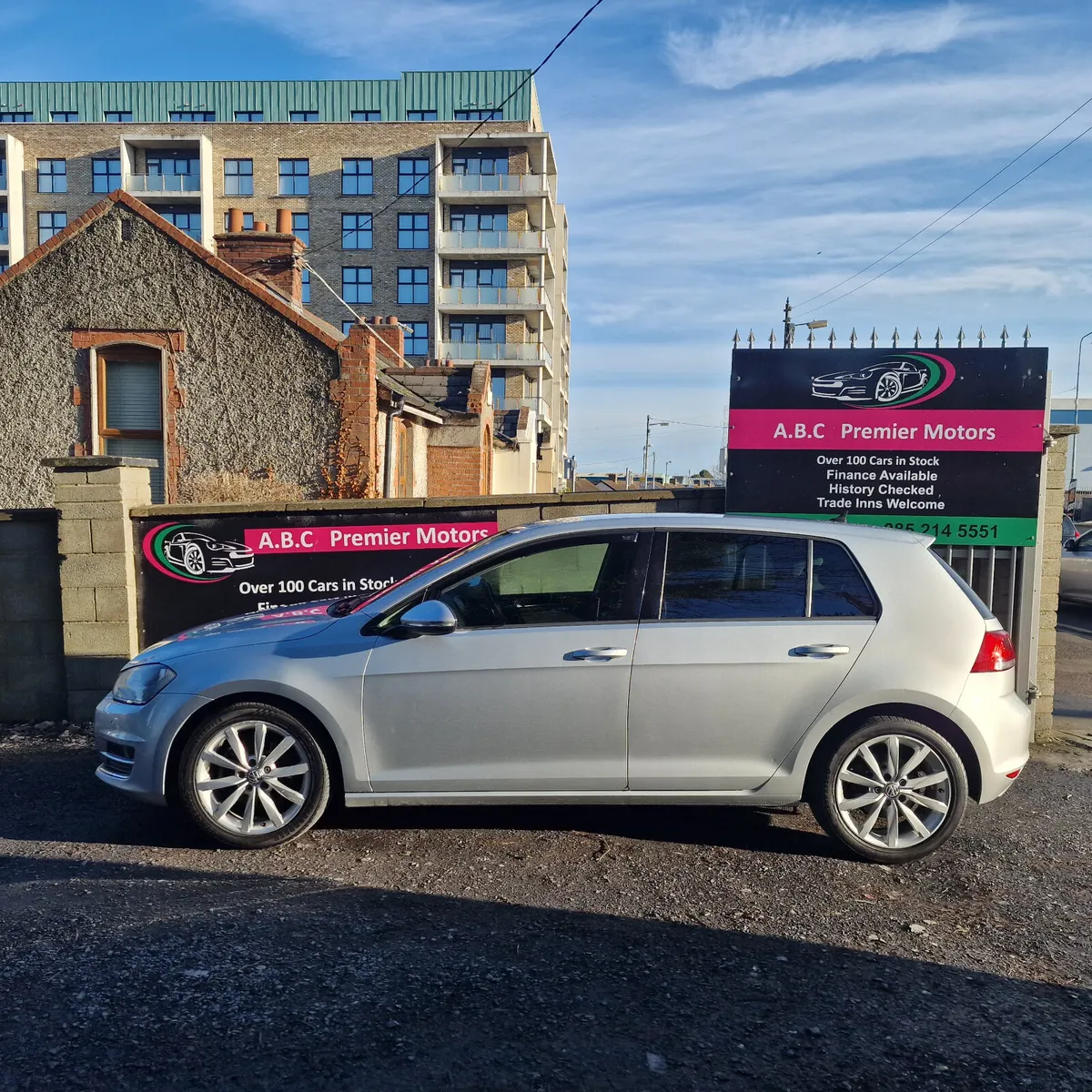 Volkswagen Golf Highline 110HP - Image 4