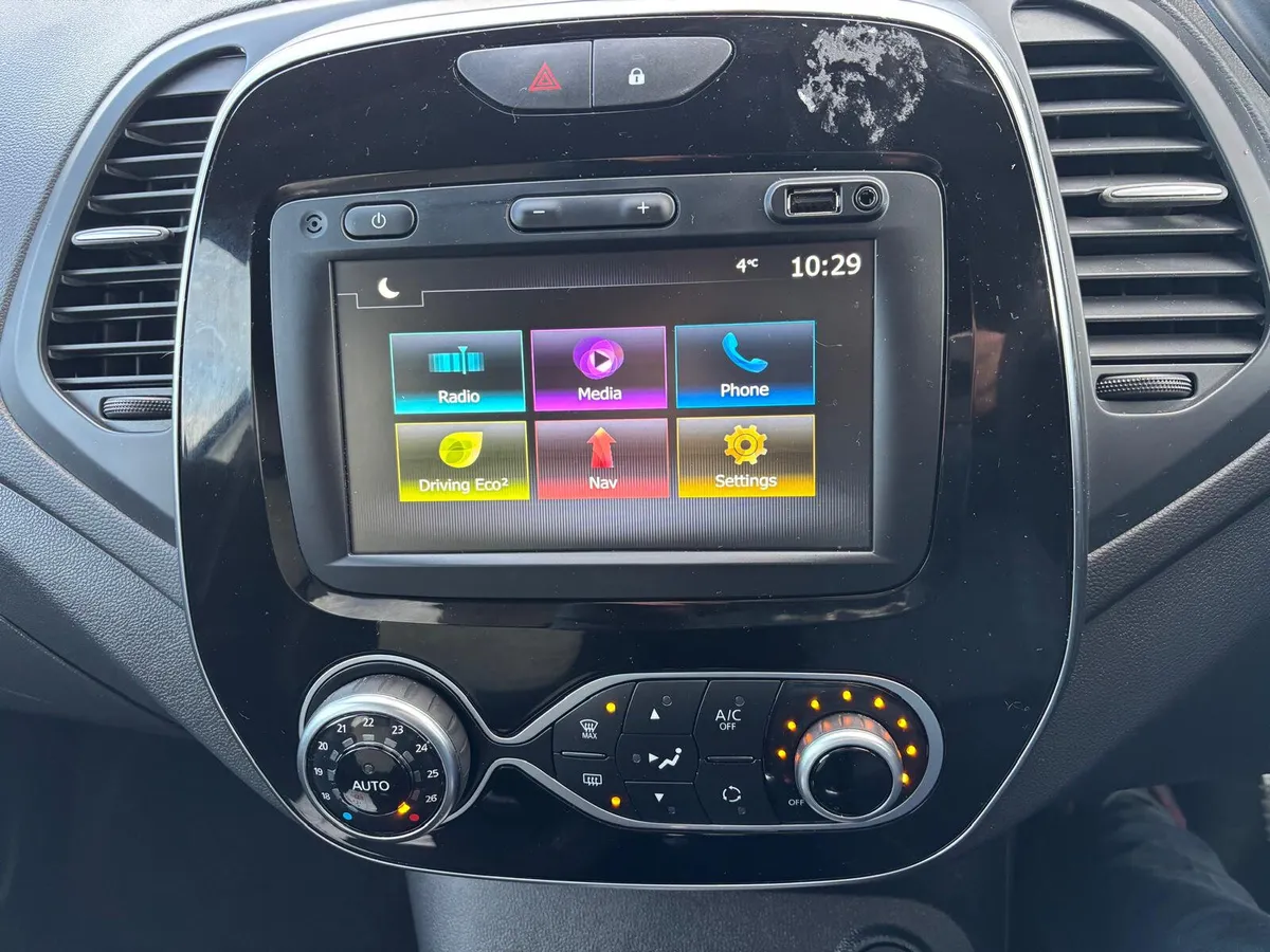 Renault Captur   1.0 PETROL  LOW  MILEAGE - Image 3