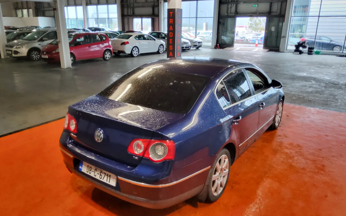 Volkswagen Passat 2008 - Image 3