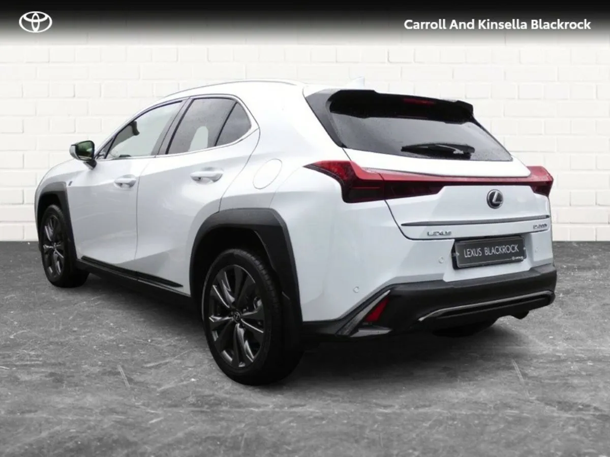 Lexus UX 300h Hybrid F Sport Design - Image 3