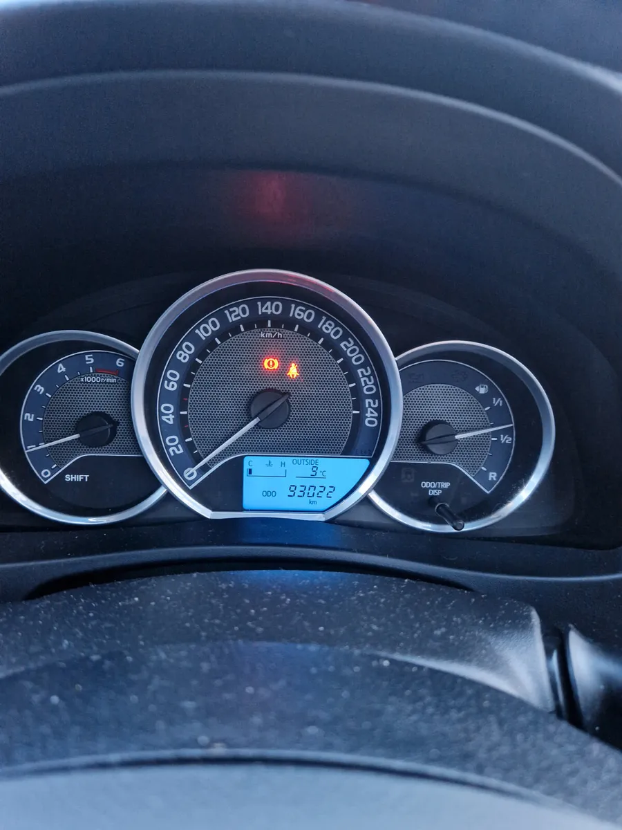 Toyota Auris 2013 estate - Image 4