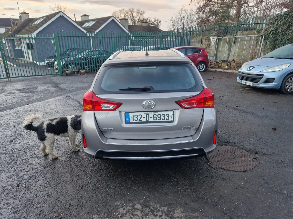 Toyota Auris 2013 estate - Image 3