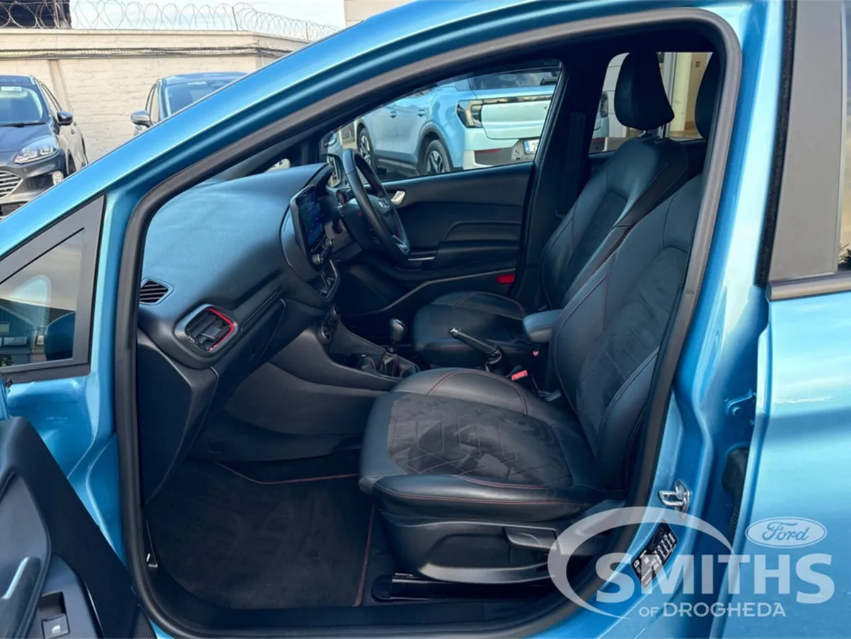 Ford Fiesta VIGNALE ST-LINE X 1.0T 125PS - Image 3