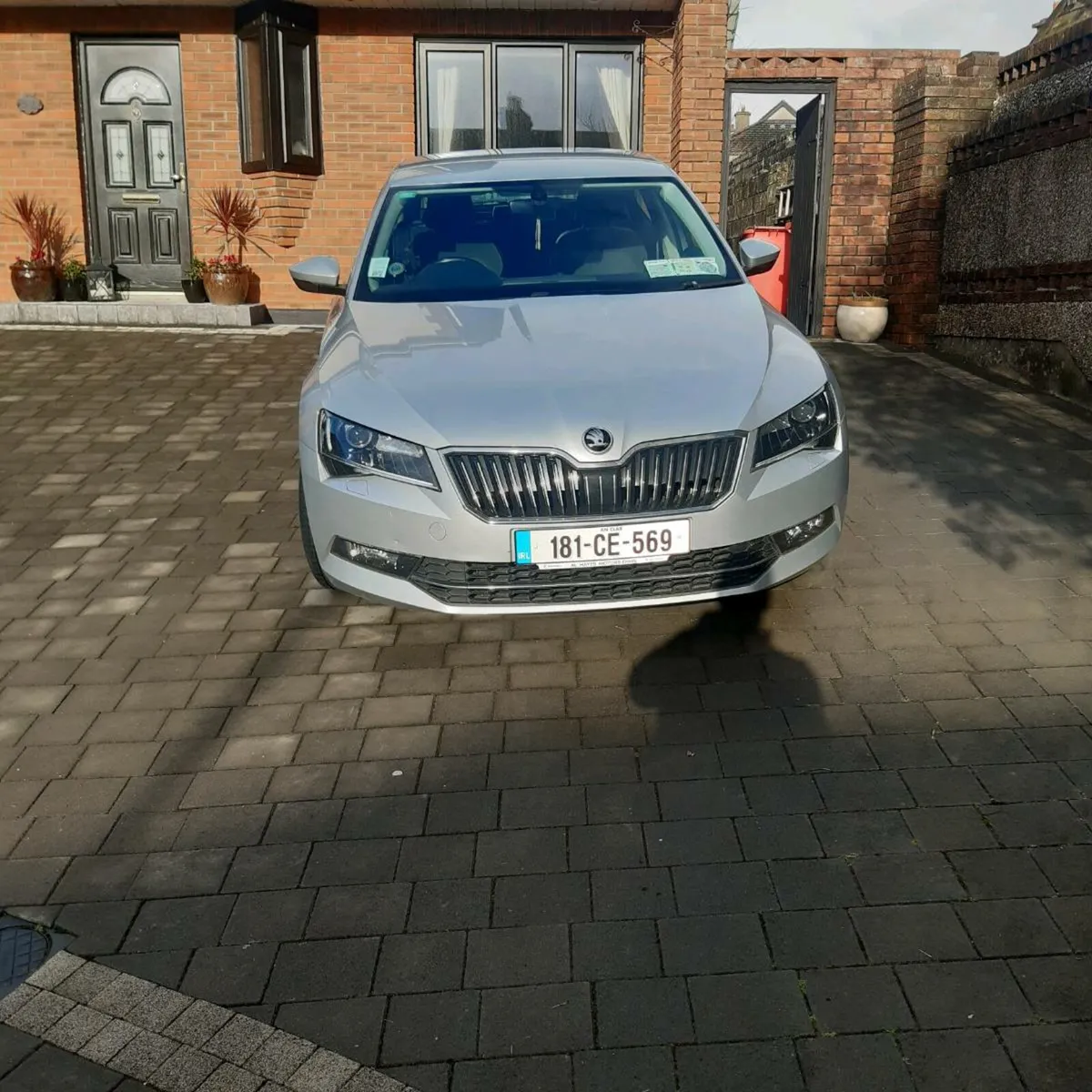Skoda superb ambient 1.6 diesel - Image 1