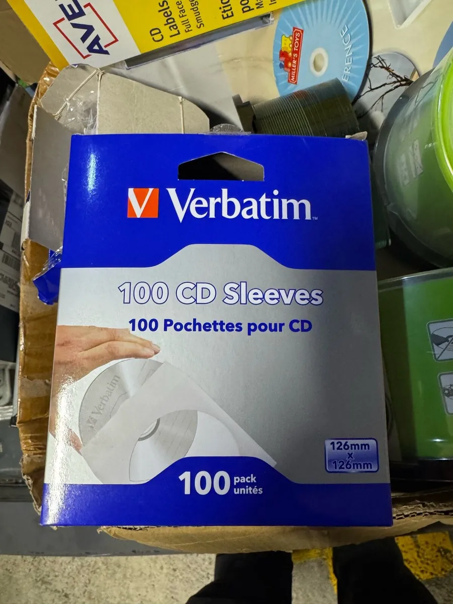 200+ Blank CD-R discs with covers. - Image 4