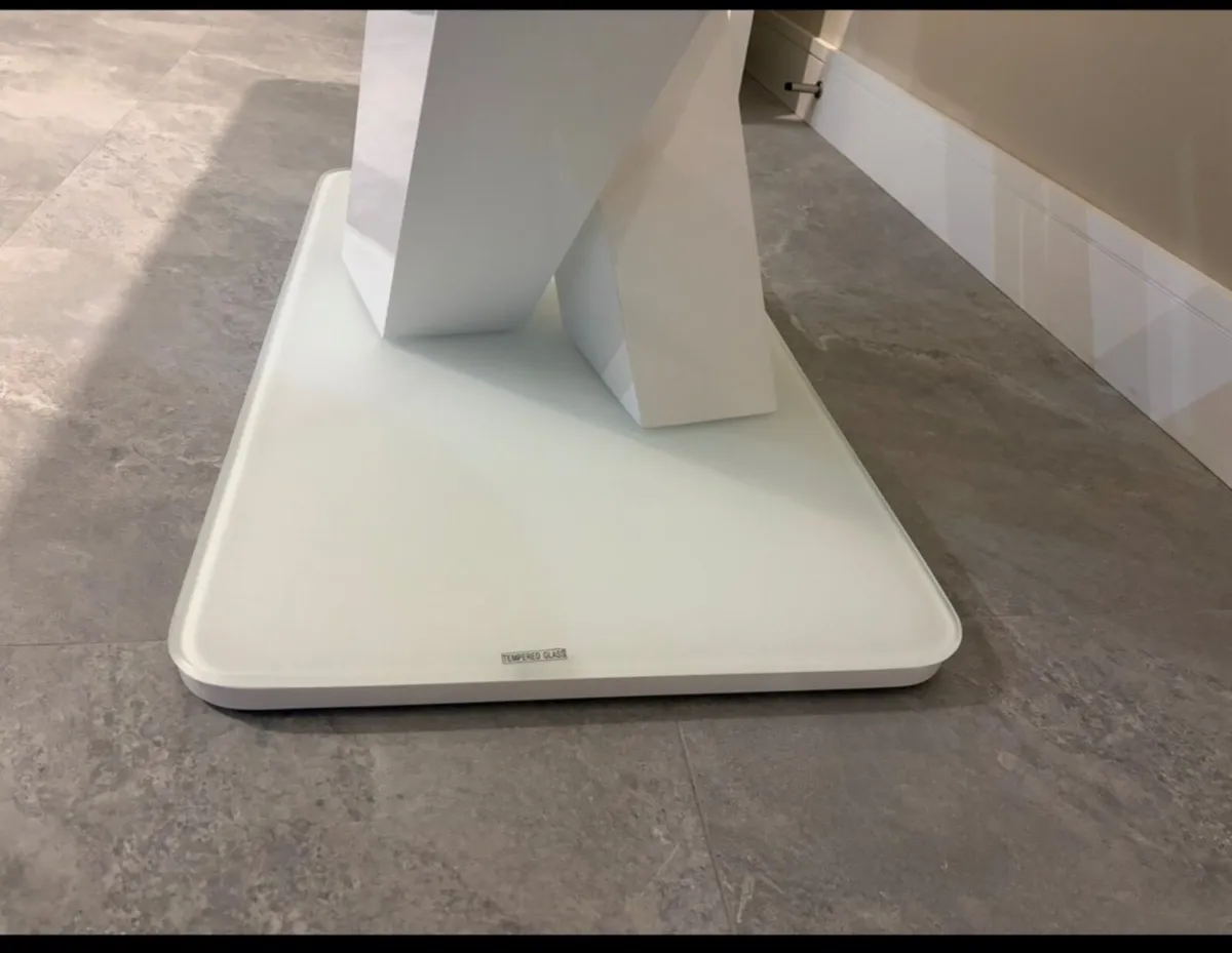 Extendable Dining Table - Image 2