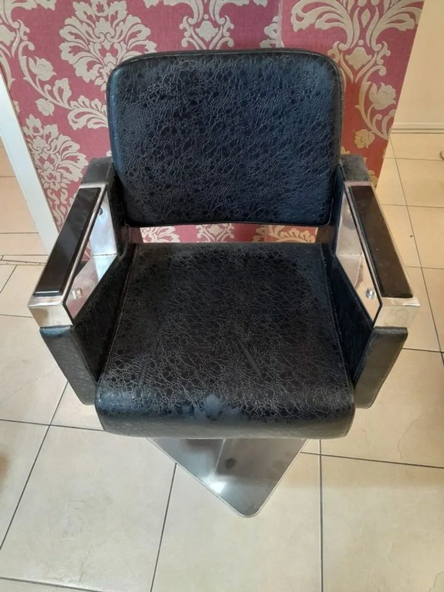 hair and beauty - Image 4