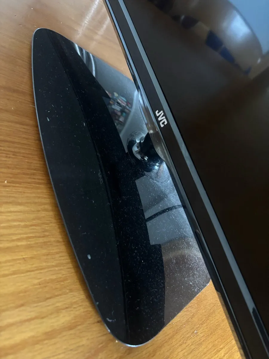 32’’ JVC TV - Image 4